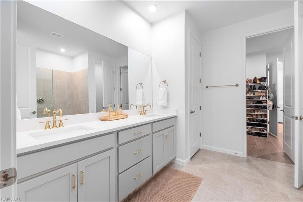 10313 Bonavie Cove DR, FORT MYERS FL 33966-18