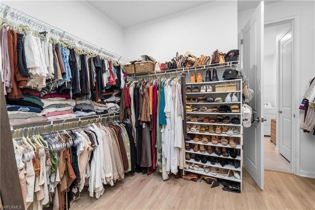 10313 Bonavie Cove DR, FORT MYERS FL 33966-20