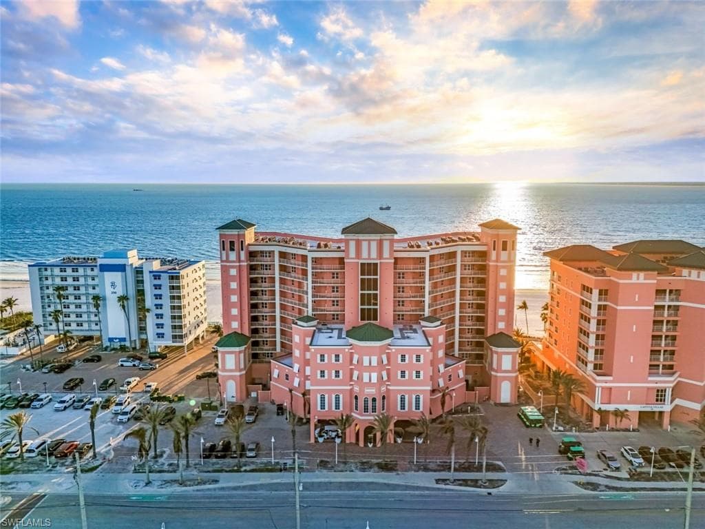 200 Estero BLVD 207-27