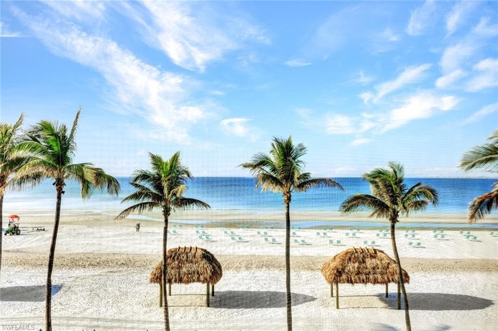 200 Estero BLVD 207-17