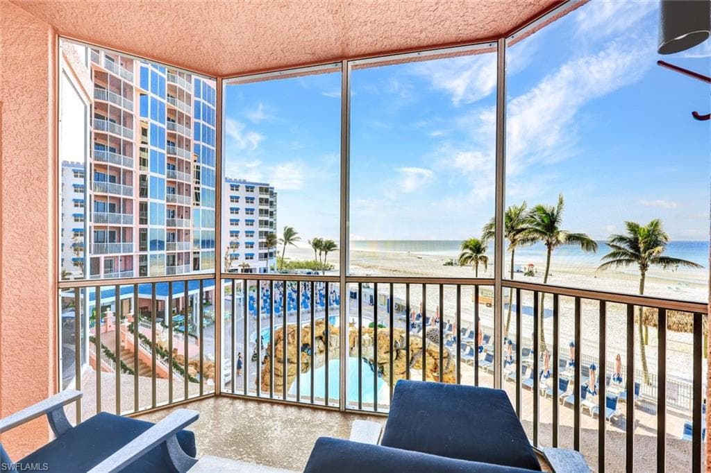 200 Estero BLVD 207-15