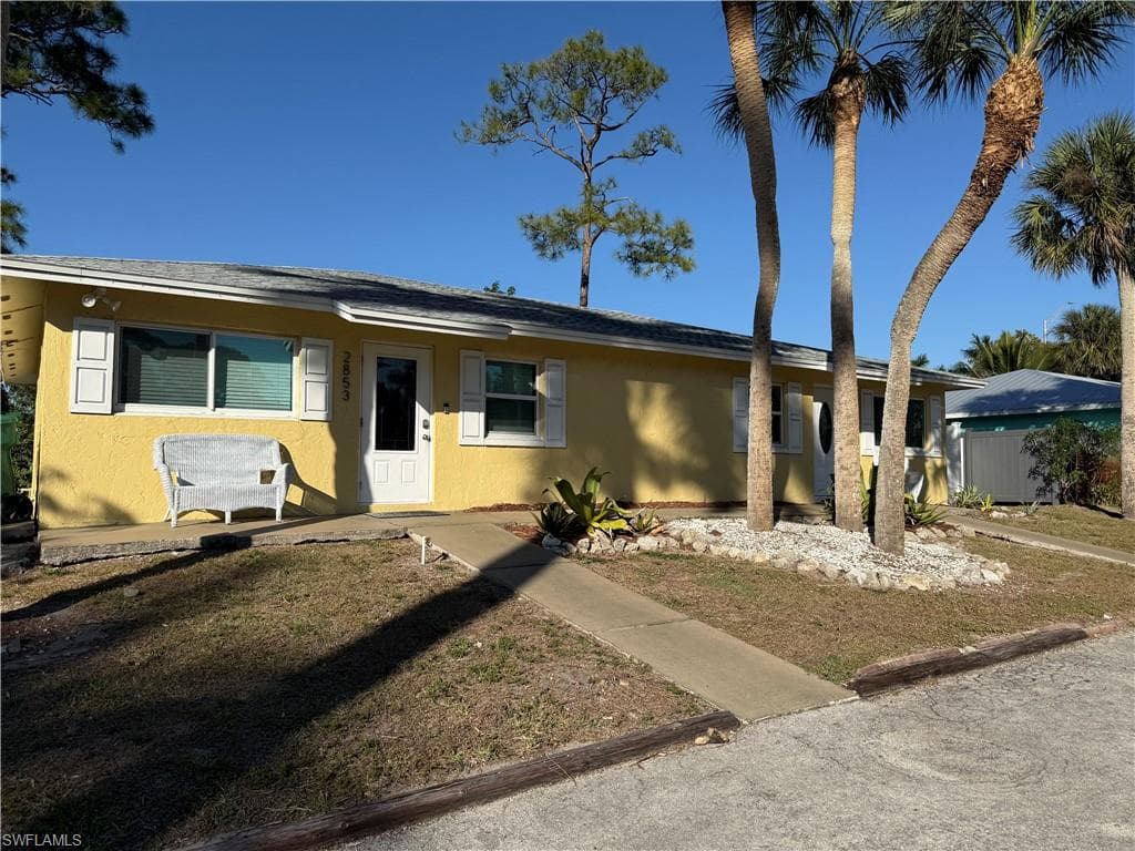 2855 Van Buren AVE, NAPLES FL 34112-5