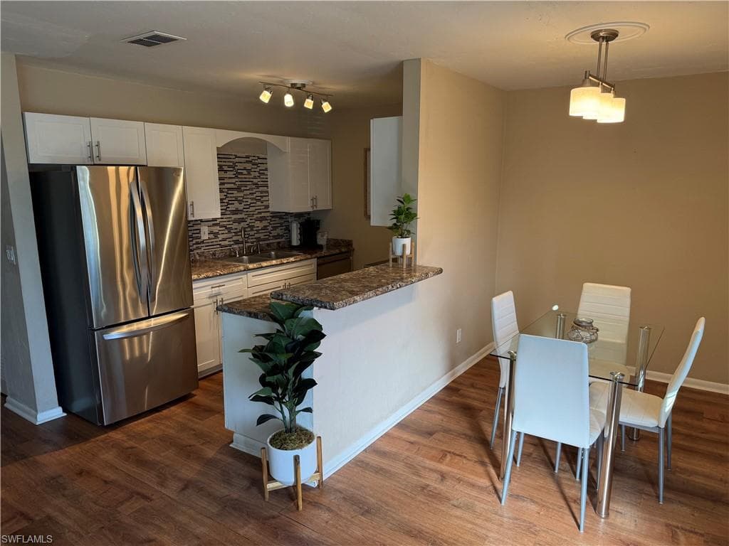 2855 Van Buren AVE, NAPLES FL 34112-2