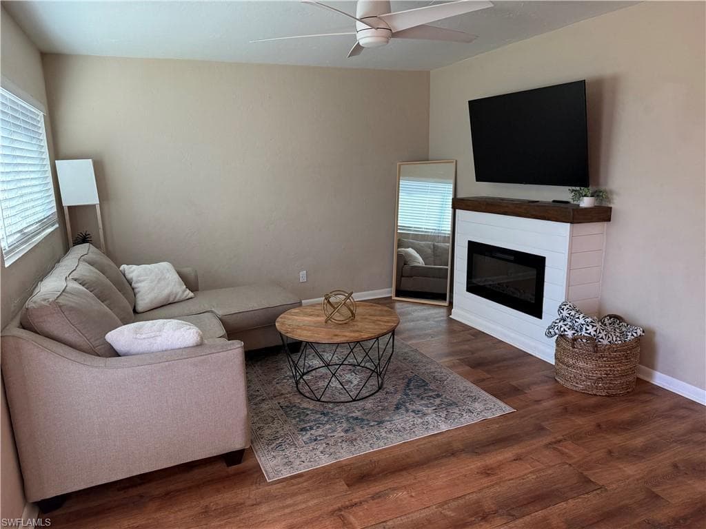 2855 Van Buren AVE, NAPLES FL 34112-8