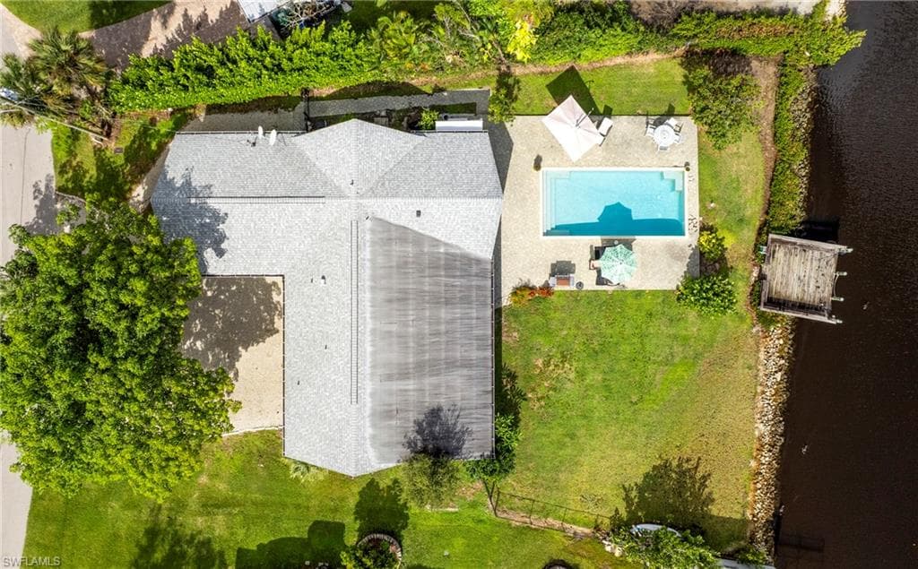 2271 Harbor RD, NAPLES FL 34104-4