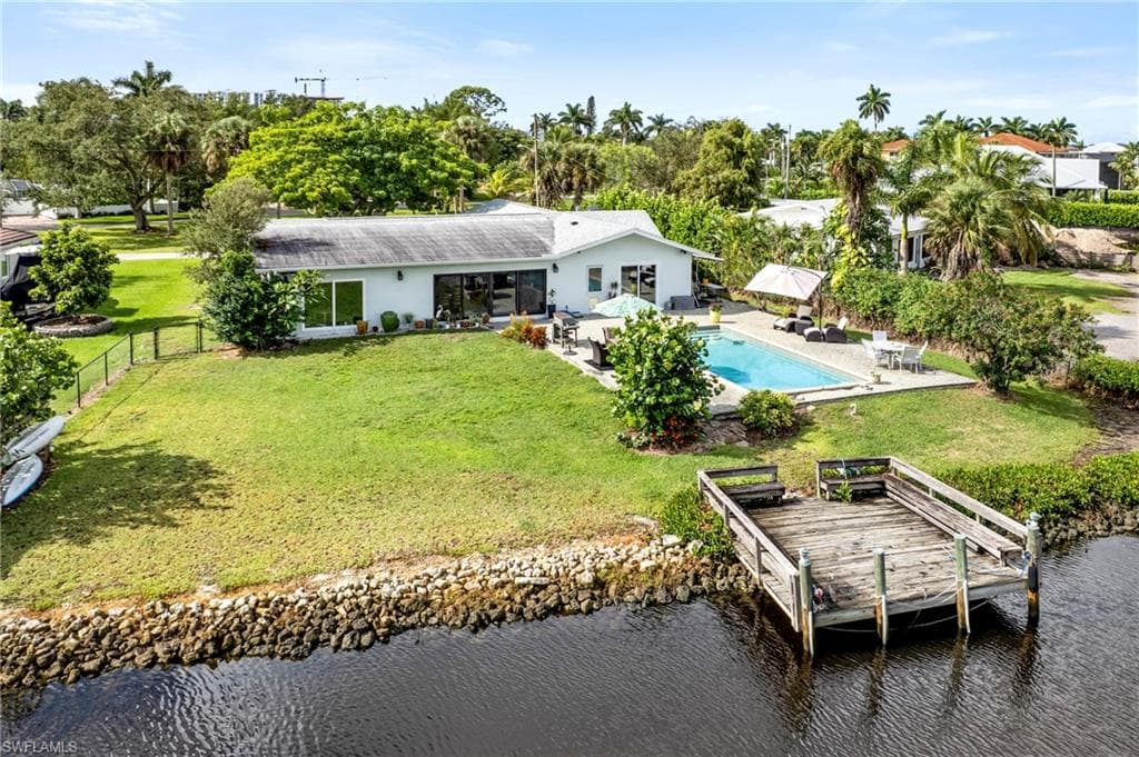 2271 Harbor RD, NAPLES FL 34104-7