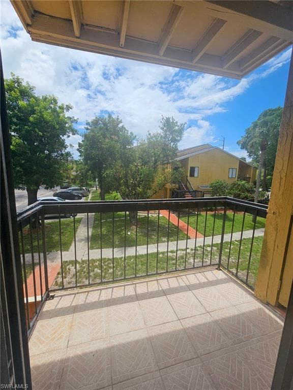 2905 Winkler AVE 713-18