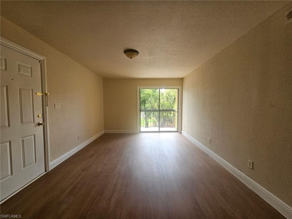 2905 Winkler AVE 713-3
