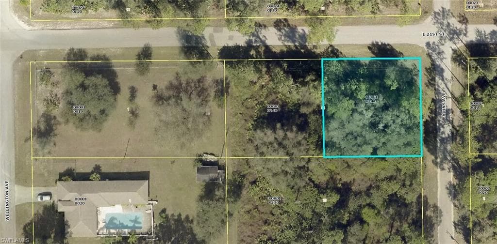 3506 E 21st ST, ALVA FL 33920-1