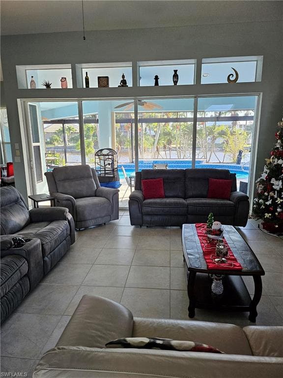7791 Grande Pine RD-37