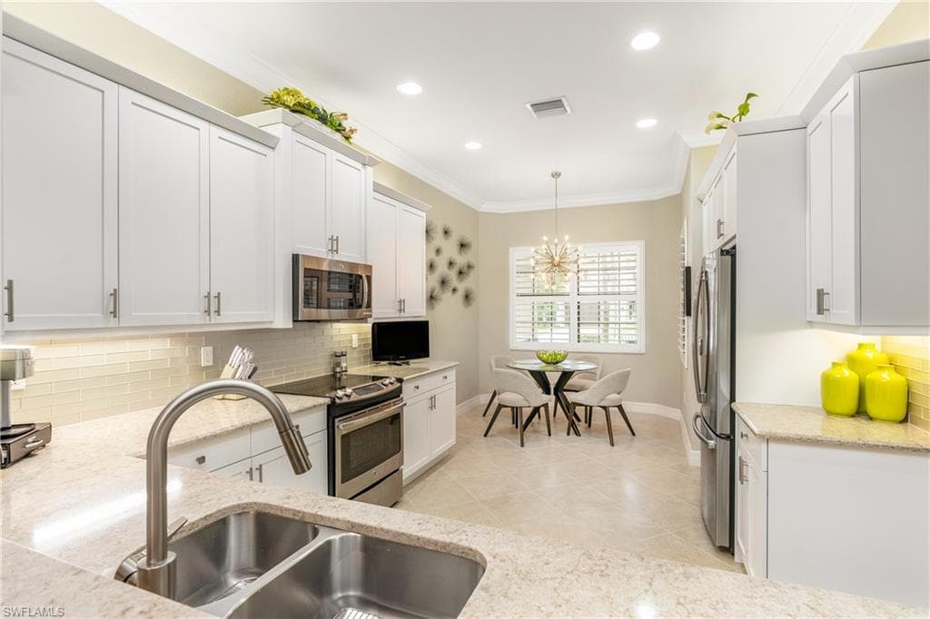 13628 Mandarin CIR, NAPLES FL 34109-6