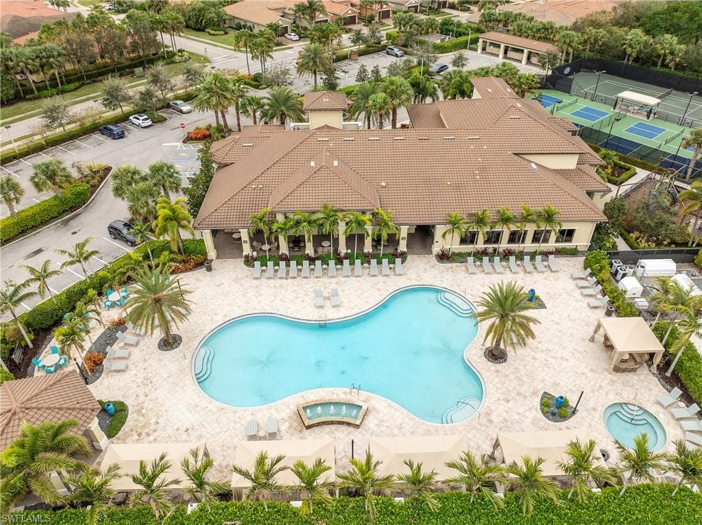 13628 Mandarin CIR, NAPLES FL 34109-33
