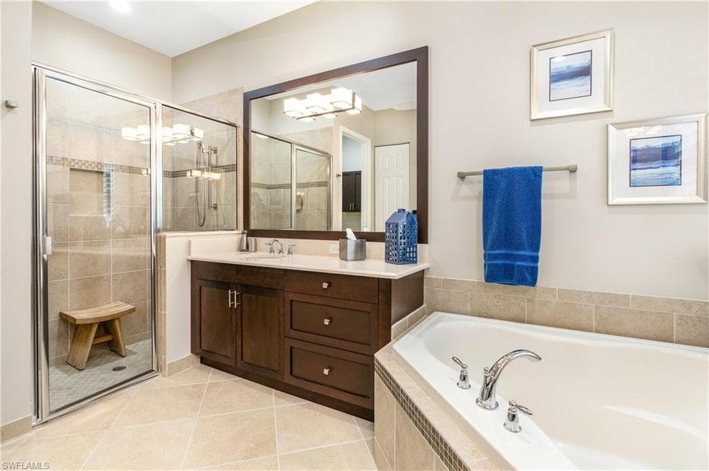 13628 Mandarin CIR, NAPLES FL 34109-24