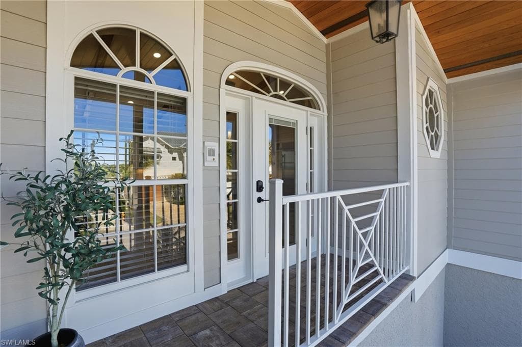 56 Fairview BLVD, FORT MYERS BEACH FL 33931-5