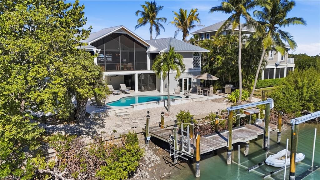 56 Fairview BLVD, FORT MYERS BEACH FL 33931-2