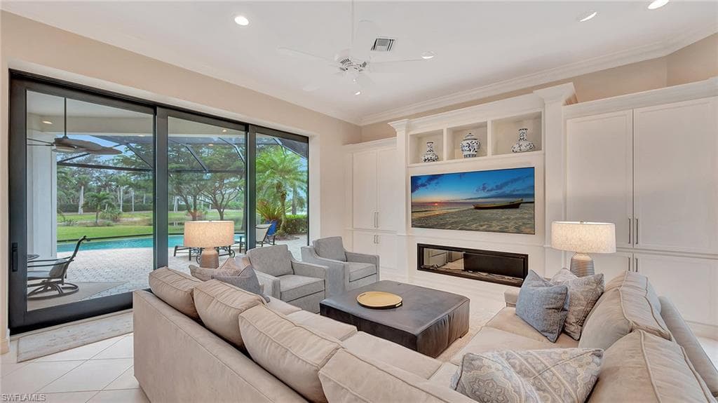 11238 Five Oaks LN, NAPLES FL 34120-21