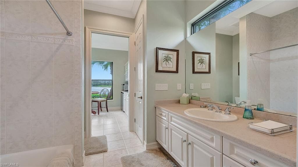 11238 Five Oaks LN, NAPLES FL 34120-9
