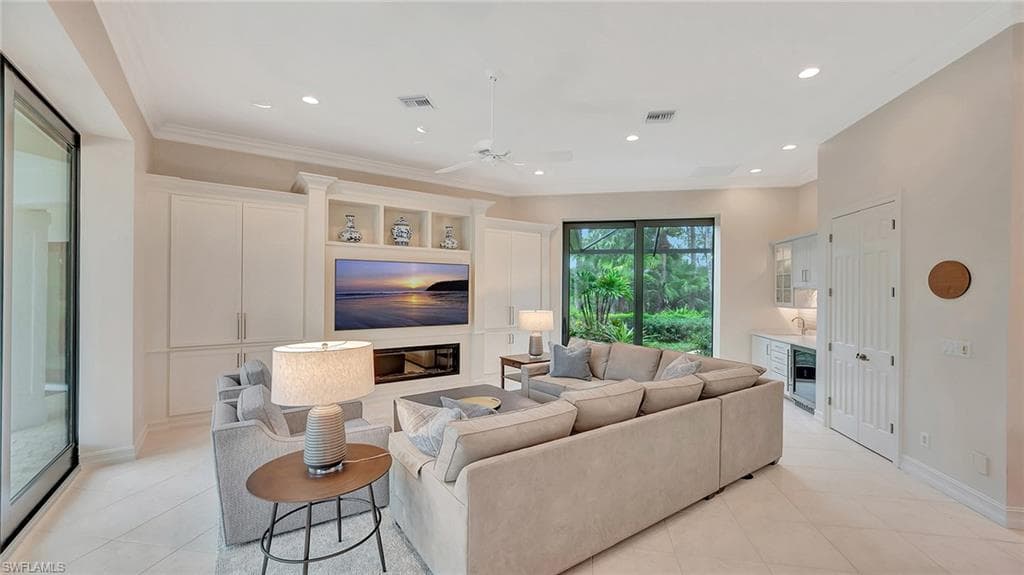 11238 Five Oaks LN, NAPLES FL 34120-20