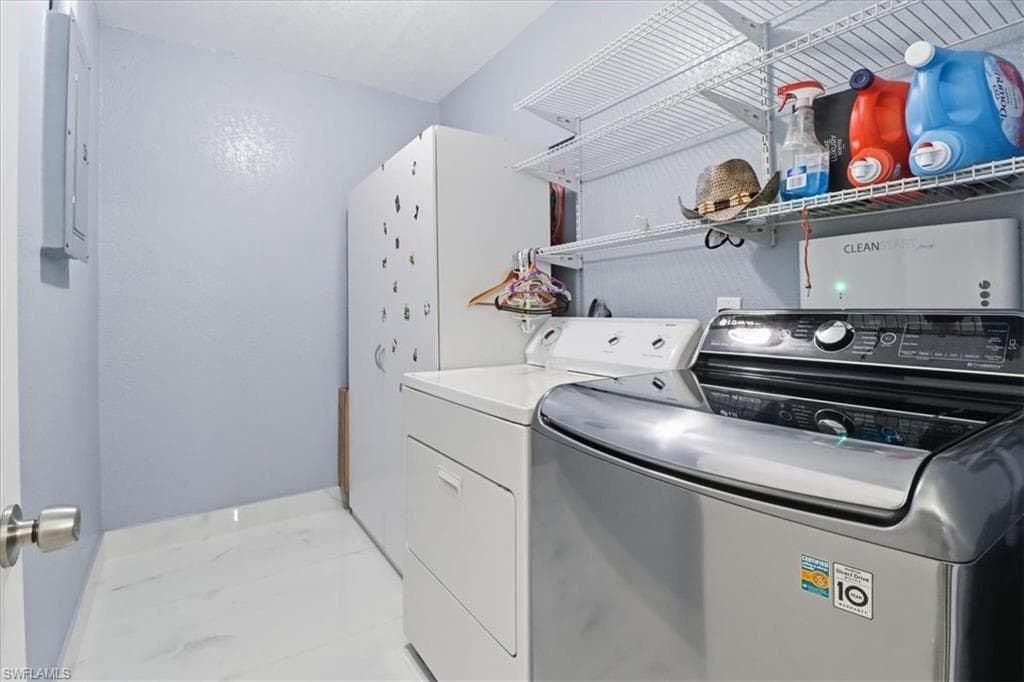 6800 SW 28th AVE, MIAMI FL 33147-30