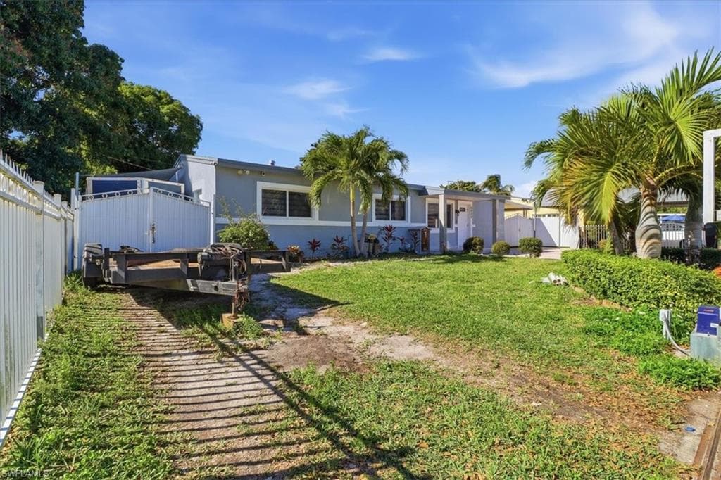 6800 SW 28th AVE, MIAMI FL 33147-3