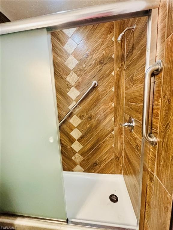 9303 Lennox LN, FORT MYERS FL 33919-11