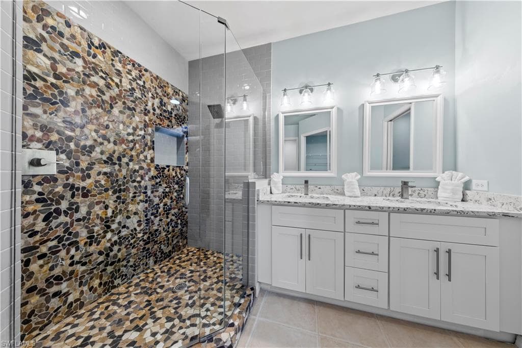 1285 Sweetwater CV # 2106, NAPLES FL 34110-15