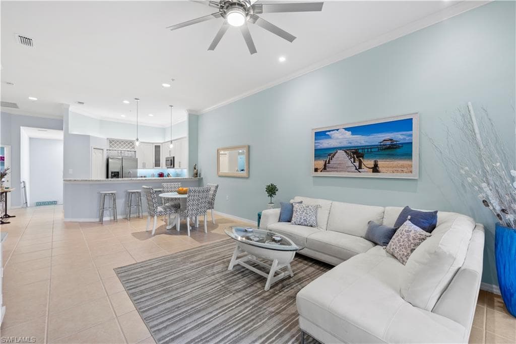 1285 Sweetwater CV # 2106, NAPLES FL 34110-11