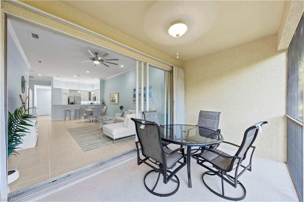 1285 Sweetwater CV # 2106, NAPLES FL 34110-25