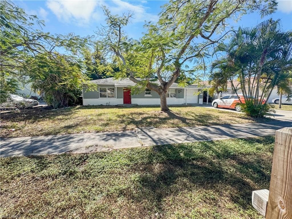 1918 Grace AVE, FORT MYERS FL 33901-1