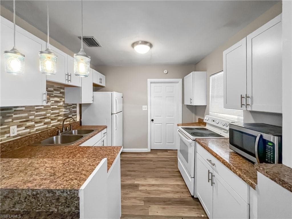 1918 Grace AVE, FORT MYERS FL 33901-9