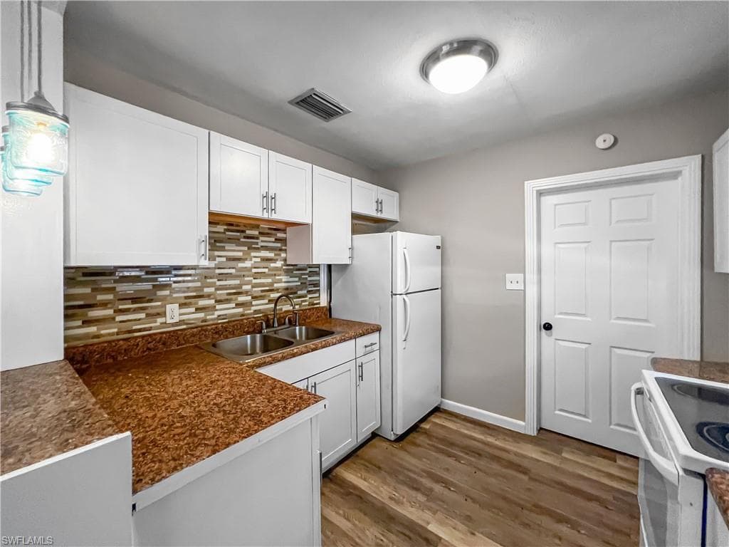 1918 Grace AVE, FORT MYERS FL 33901-10