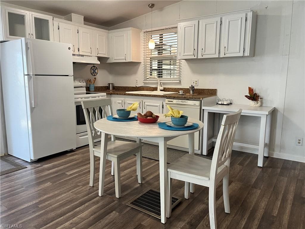 53 Oceans BLVD # 53, NAPLES FL 34104-5