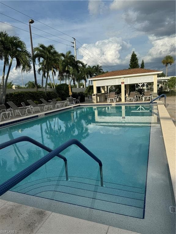 53 Oceans BLVD # 53, NAPLES FL 34104-44