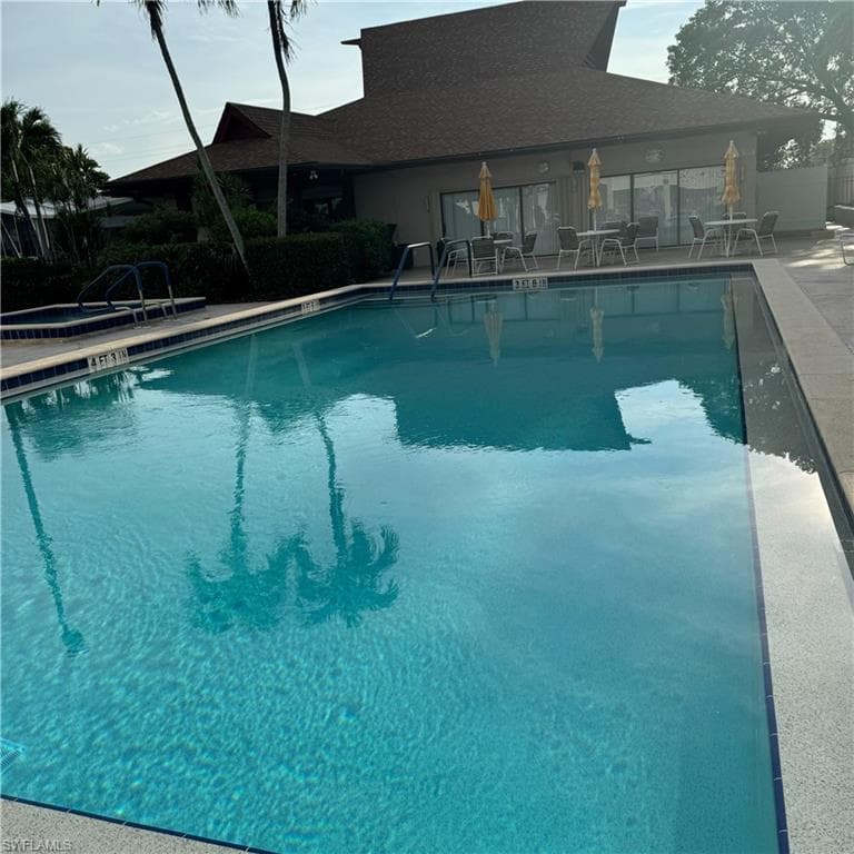 53 Oceans BLVD # 53, NAPLES FL 34104-43