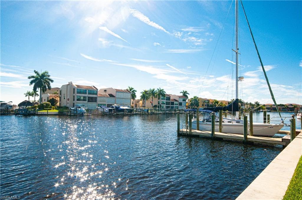4001 SE 19th PL # 2, CAPE CORAL FL 33904-12
