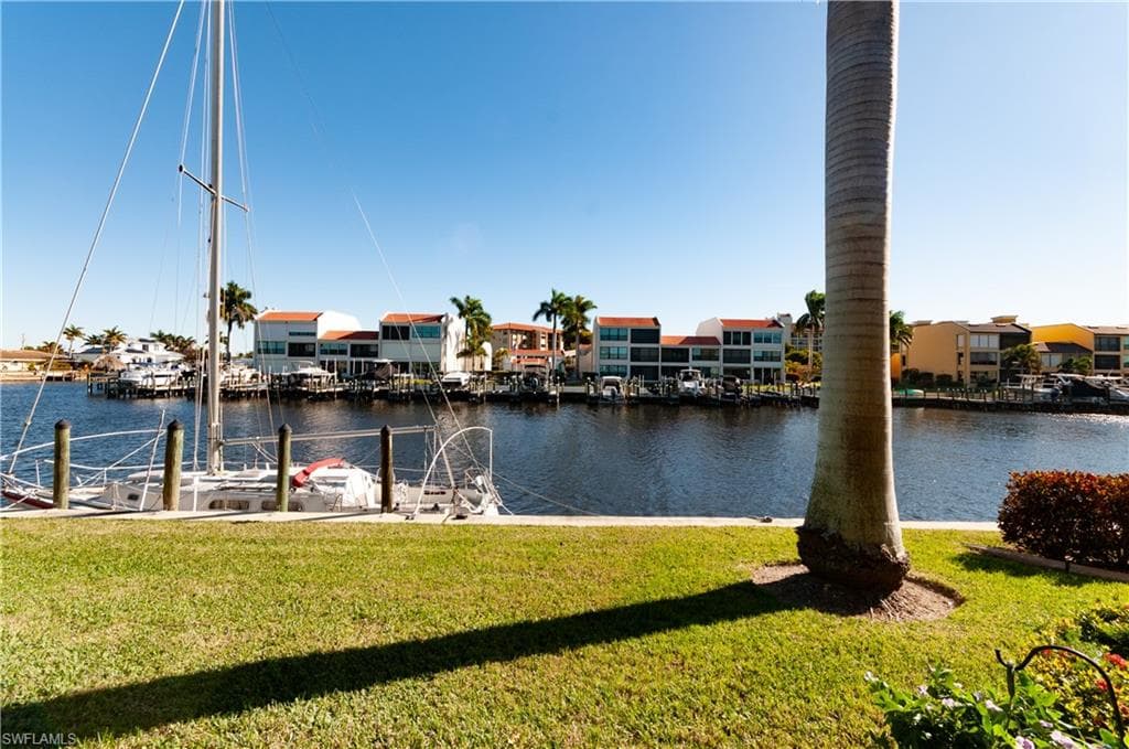 4001 SE 19th PL # 2, CAPE CORAL FL 33904-25
