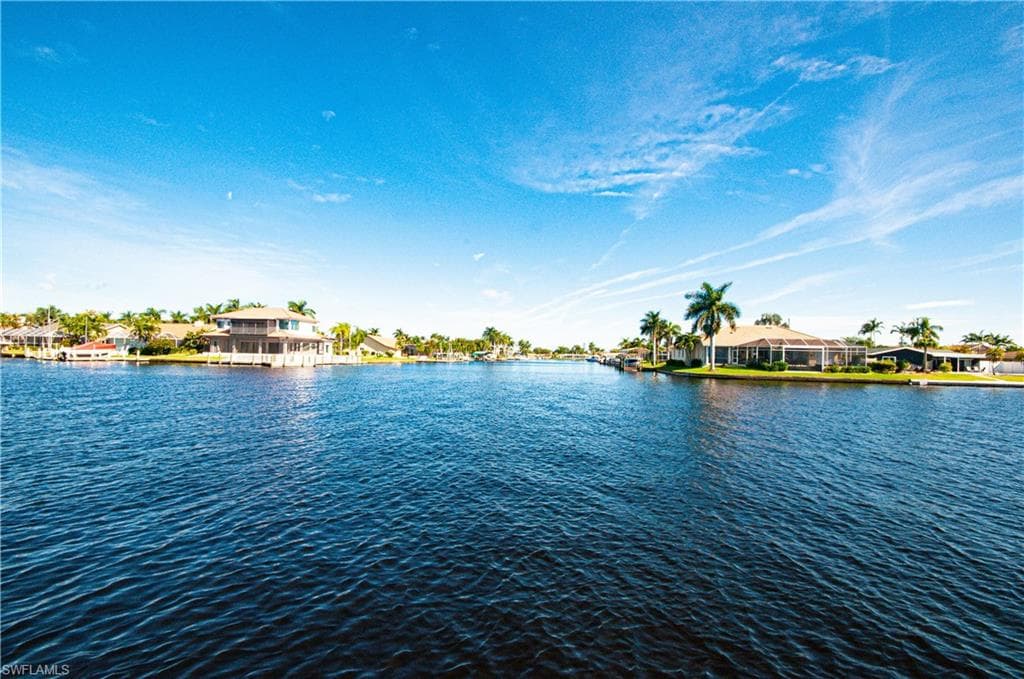 4001 SE 19th PL # 2, CAPE CORAL FL 33904-23