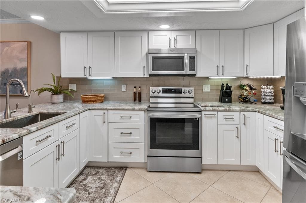 4001 SE 19th PL # 2, CAPE CORAL FL 33904-13