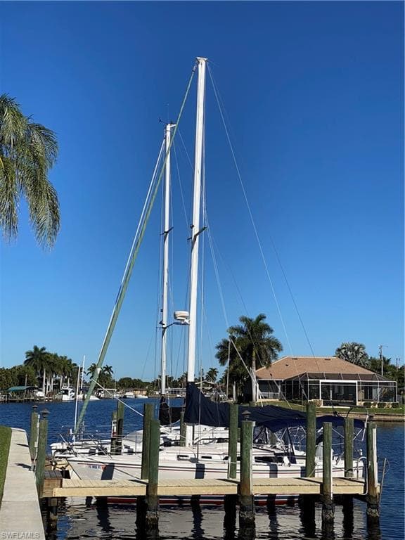 4001 SE 19th PL # 2, CAPE CORAL FL 33904-18