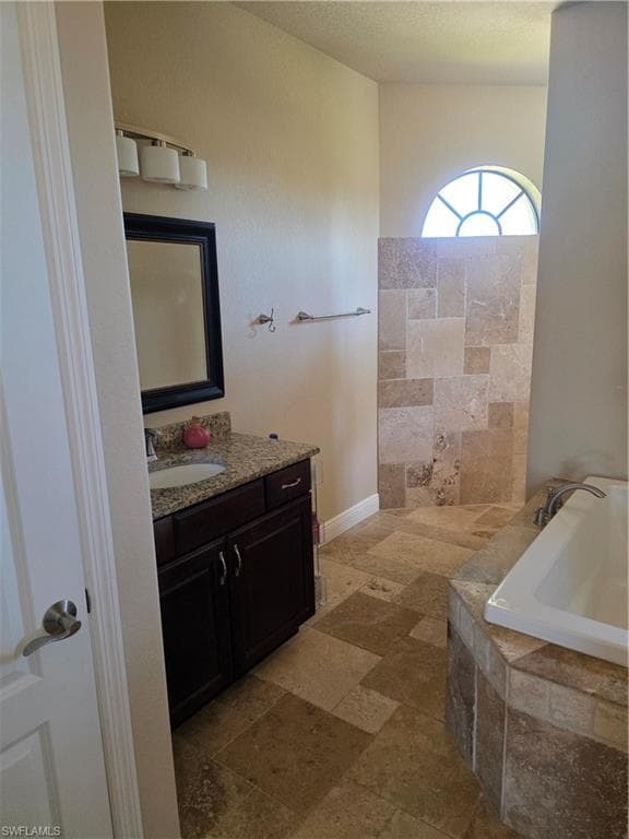 2406 Kismet Lakes LN, CAPE CORAL FL 33993-20