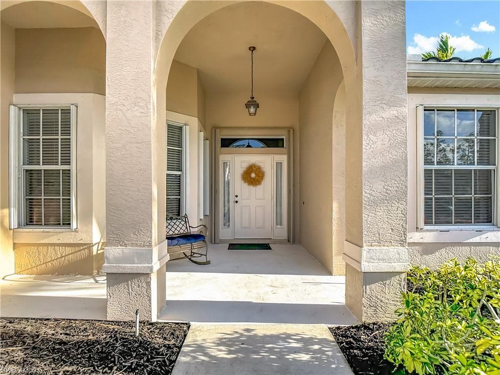 20686 Dennisport LN, NORTH FORT MYERS FL 33917-3