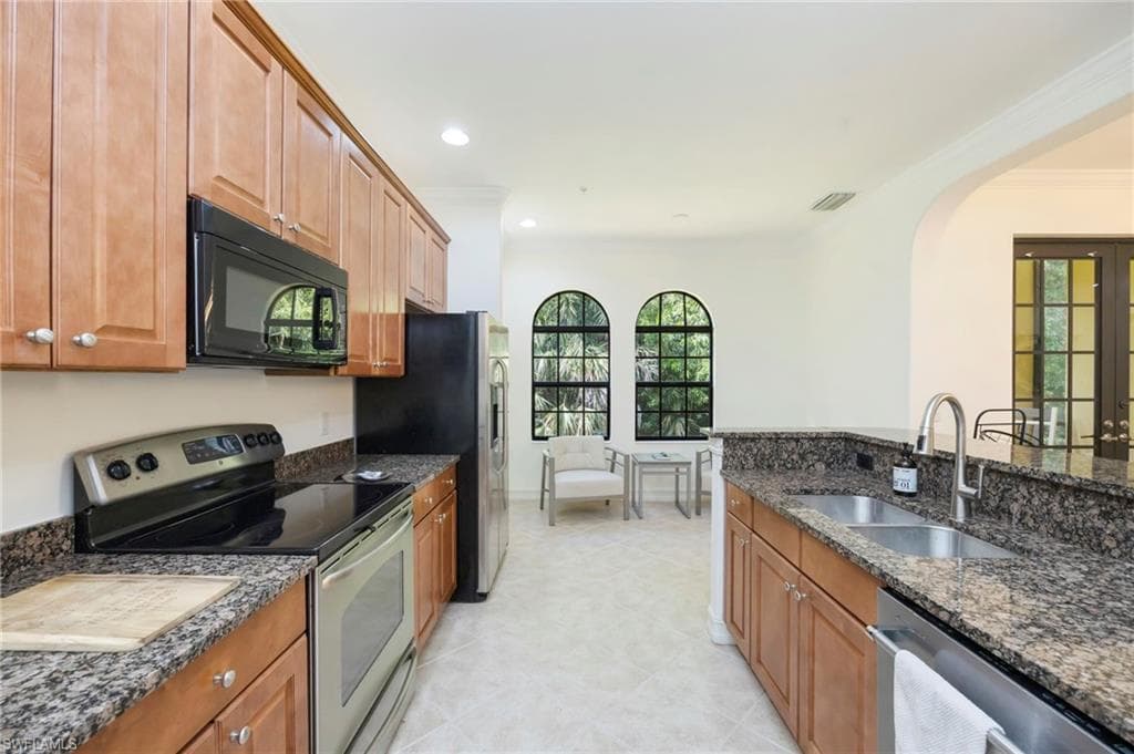 9145 Chula Vista ST # 13004, NAPLES FL 34113-5