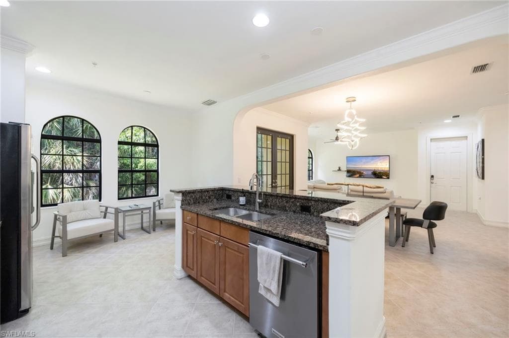 9145 Chula Vista ST # 13004, NAPLES FL 34113-6
