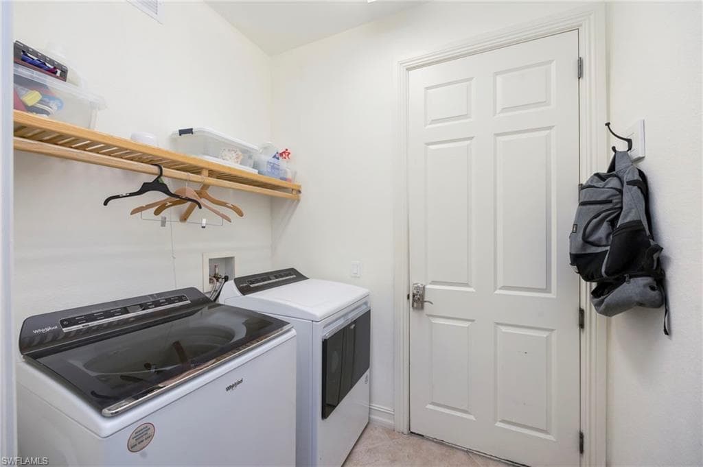 9145 Chula Vista ST # 13004, NAPLES FL 34113-20