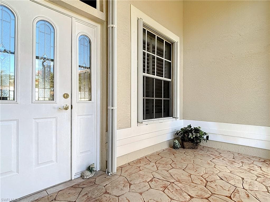 20716 Tisbury LN, NORTH FORT MYERS FL 33917-5