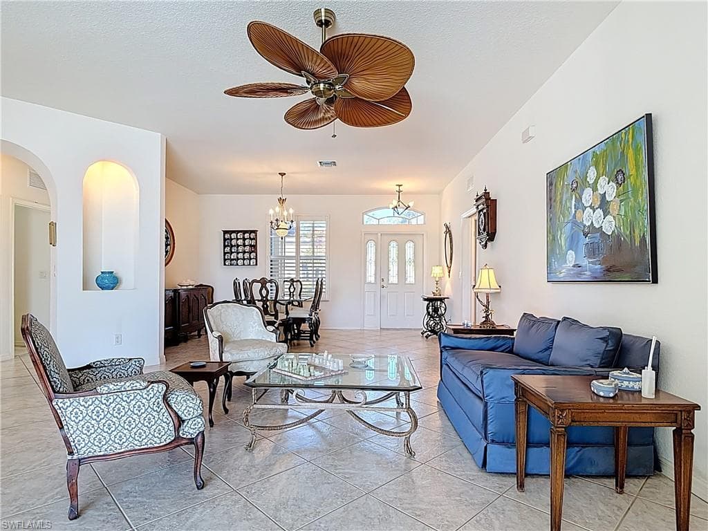 20716 Tisbury LN, NORTH FORT MYERS FL 33917-12