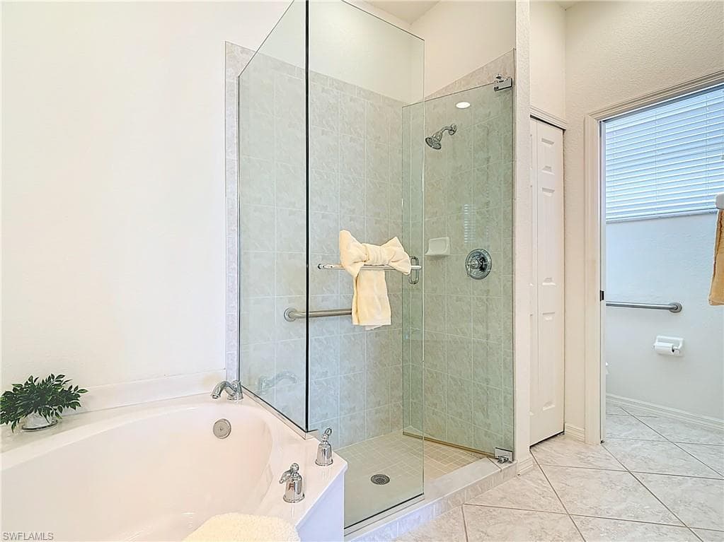 20716 Tisbury LN, NORTH FORT MYERS FL 33917-25