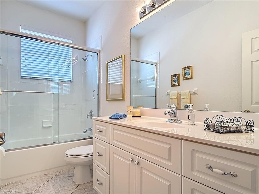 20716 Tisbury LN, NORTH FORT MYERS FL 33917-28