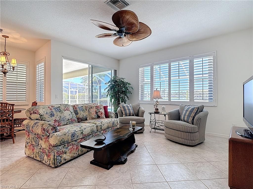 20716 Tisbury LN, NORTH FORT MYERS FL 33917-20