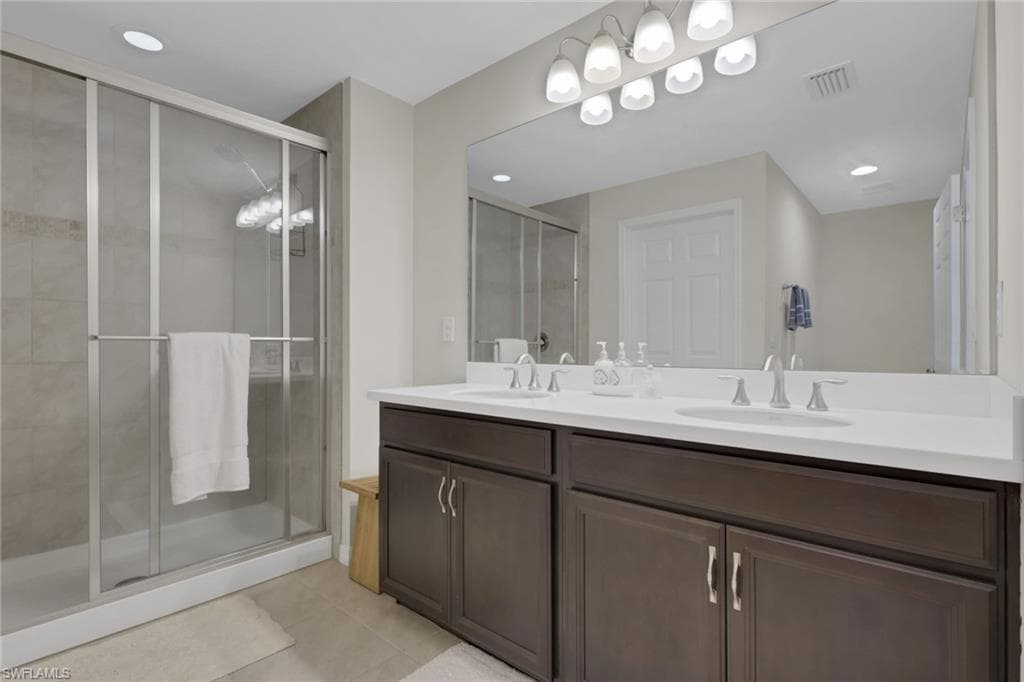 3763 Crofton CT-8